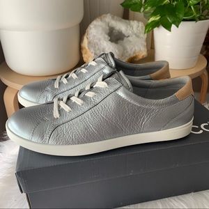 NIB Ecco leisure sport tie silver sneaker-39/8-8.5